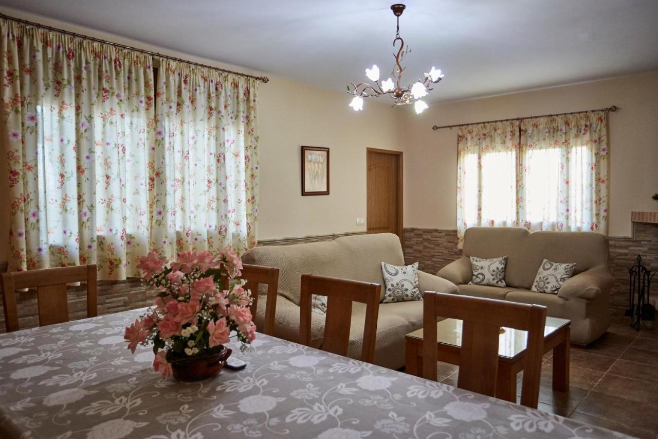 فيلا Casa Carrillo Iznájar المظهر الخارجي الصورة